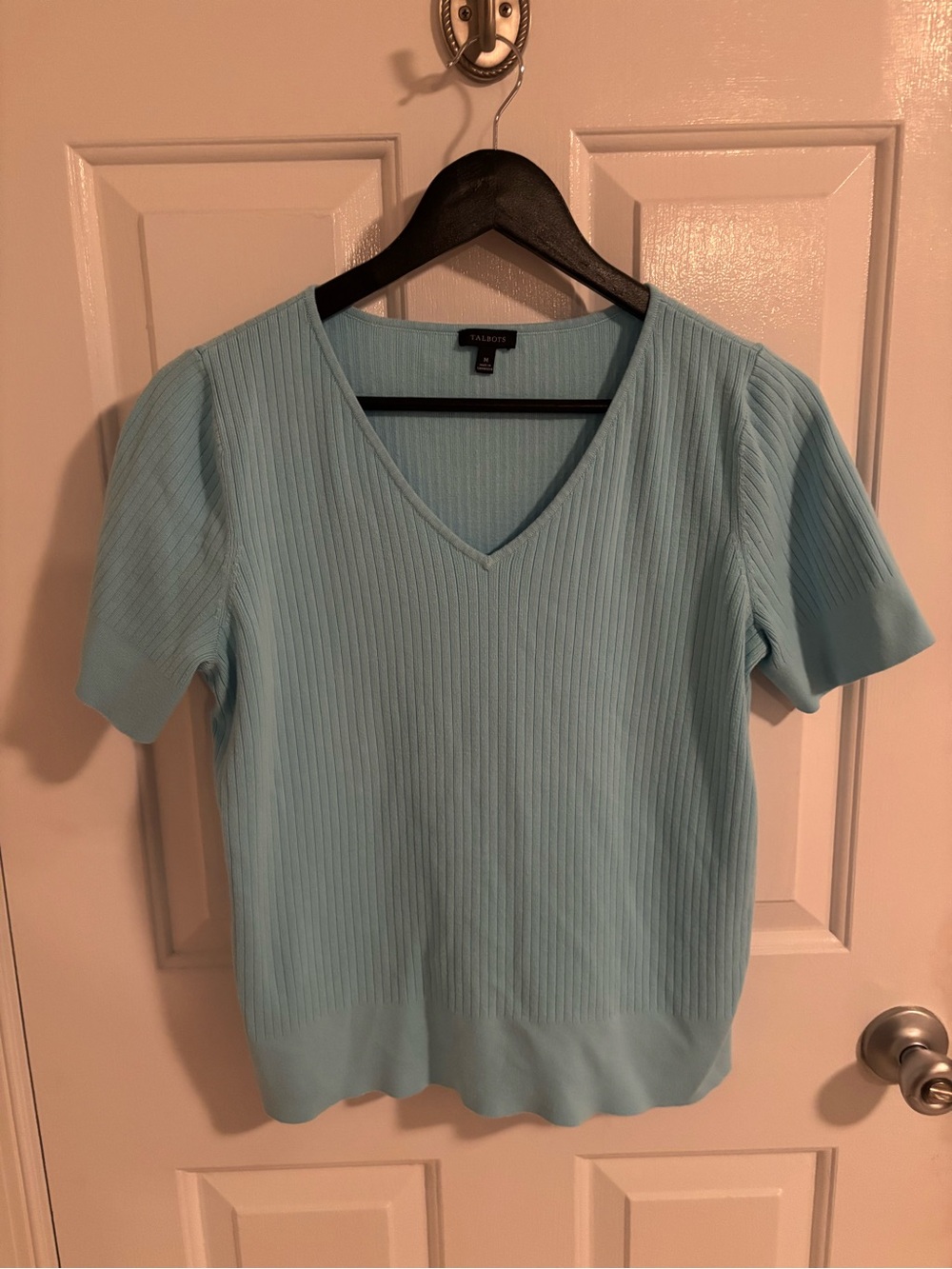 Make offer! Talbots designed this Sky Blue Ribbed V-Neck Short Sleeve Top Medium